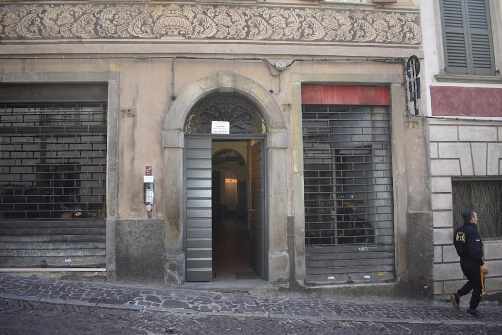 Nur 2 Casa Vacanze Bergamo Via Pignolo المظهر الخارجي الصورة